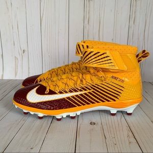 Nike “redskins” colored football cleats